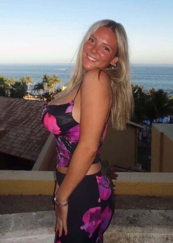 Rubynevins leaked private photo uncensored HD quality