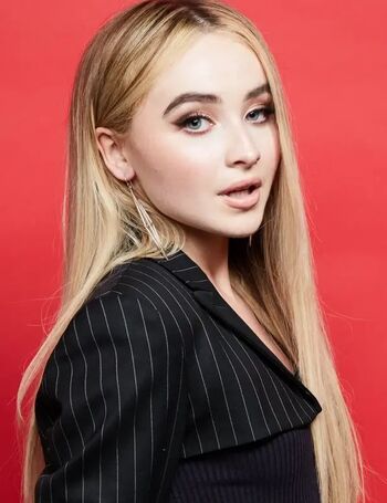 Sabrina carpenter  page leaked private photo uncensored HD quality