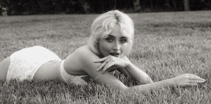 Sabrina carpenter  page leaked private photo uncensored HD quality