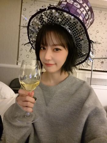 Sakura miyawaki page leaked private photo uncensored HD quality