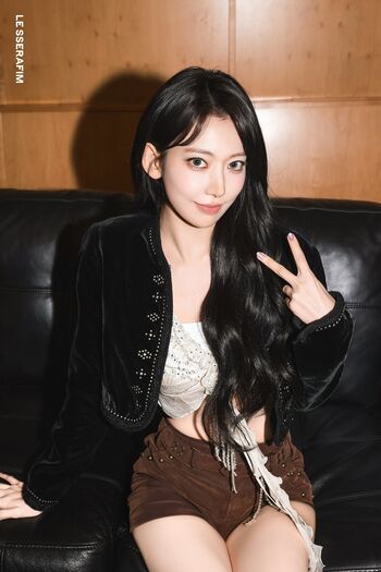 Sakura miyawaki page leaked private photo uncensored HD quality