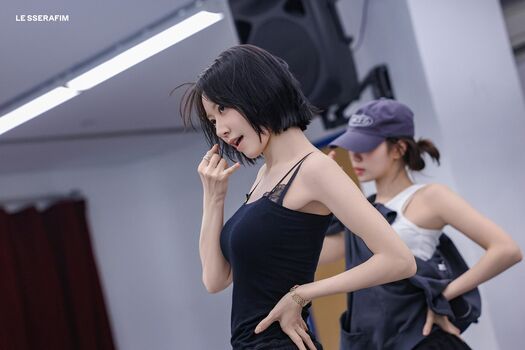 Sakura miyawaki page leaked private photo uncensored HD quality