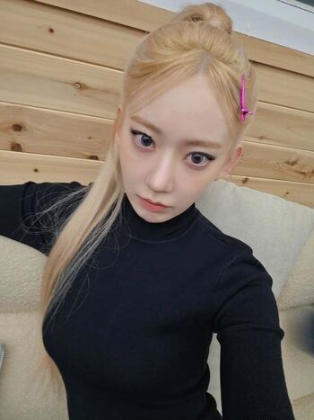 Sakura miyawaki leaked private photo uncensored HD quality