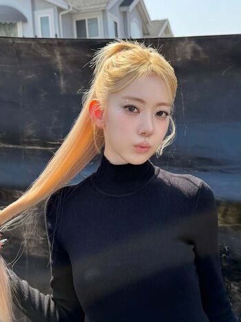 Sakura miyawaki leaked private photo uncensored HD quality