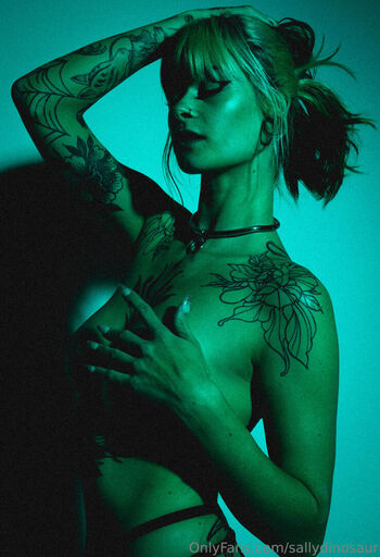 Sallydinosaur  page leaked private photo uncensored HD quality