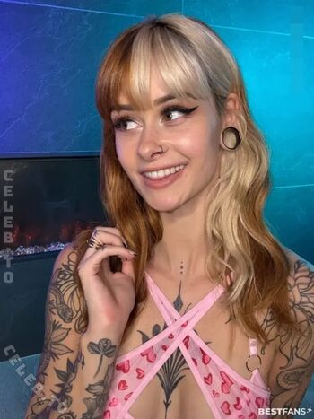 Sallydinosaur  page leaked private photo uncensored HD quality