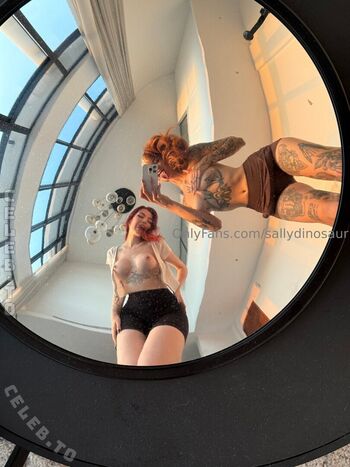 Sallydinosaur leaked private photo uncensored HD quality