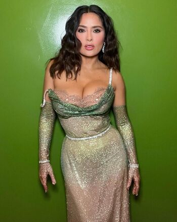 Salma hayek  page leaked private photo uncensored HD quality