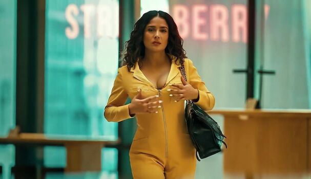 Salma hayek  page leaked private photo uncensored HD quality