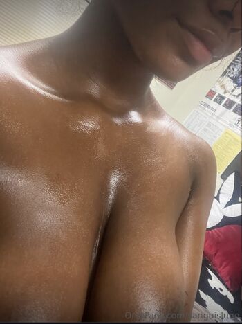 Sanguislune leaked private photo uncensored HD quality