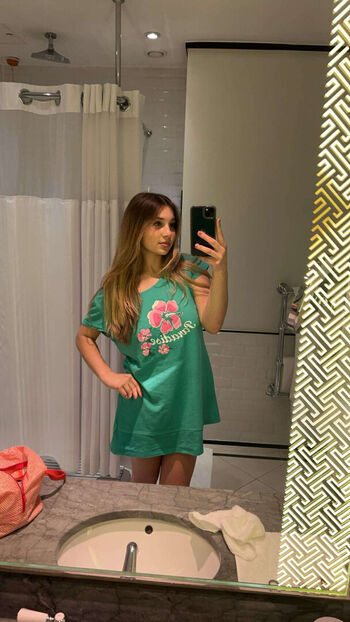 Sara dobrik page leaked private photo uncensored HD quality