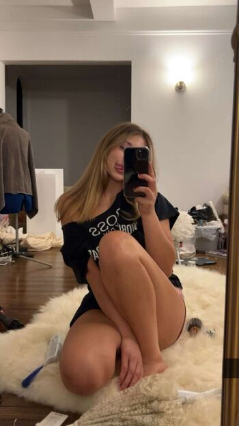 Sara dobrik page leaked private photo uncensored HD quality