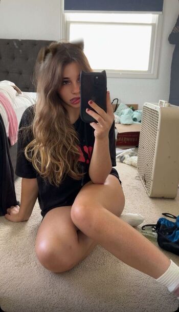 Sara dobrik page leaked private photo uncensored HD quality