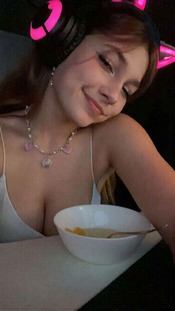 Sara dobrik leaked private photo uncensored HD quality