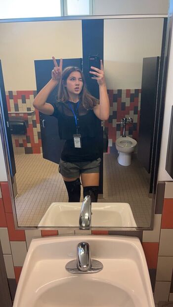 Sara dobrik page leaked private photo uncensored HD quality