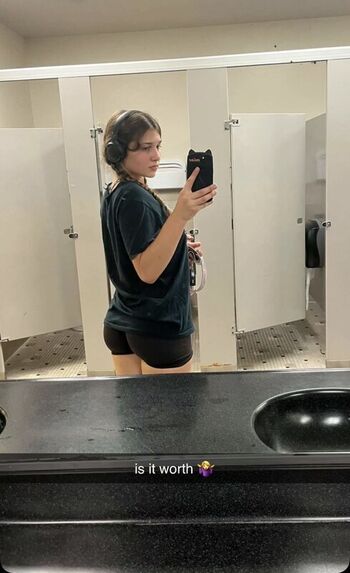 Sara dobrik page leaked private photo uncensored HD quality