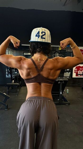 Sara saffari page leaked private photo uncensored HD quality