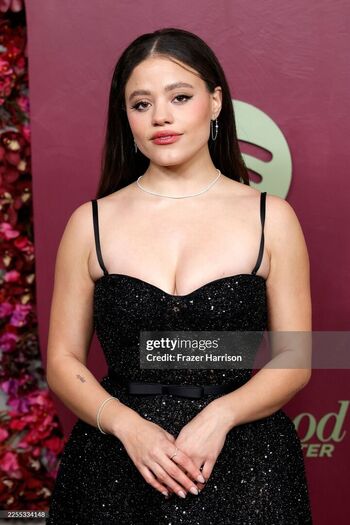 Sarah jeffery leaked private photo uncensored HD quality