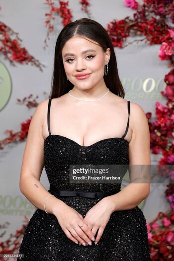 Sarah jeffery leaked private photo uncensored HD quality