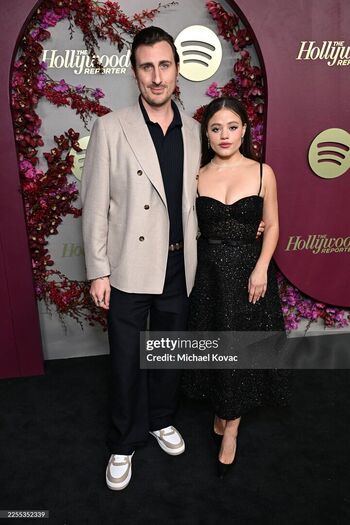 Sarah jeffery leaked private photo uncensored HD quality