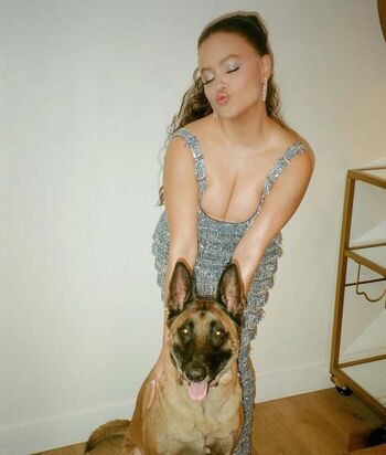 Sarah jeffery leaked private photo uncensored HD quality