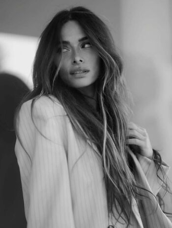 Sarah shahi page leaked private photo uncensored HD quality
