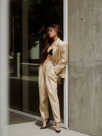 Sarah shahi page leaked private photo uncensored HD quality