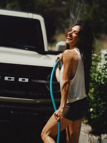 Sarah shahi page leaked private photo uncensored HD quality