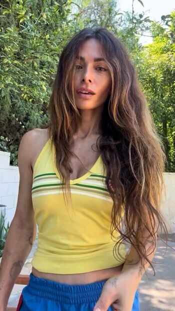 Sarah shahi page leaked private photo uncensored HD quality