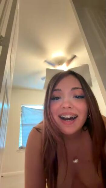 Savvyxoxo page leaked private photo uncensored HD quality