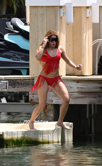 Shakira  page leaked private photo uncensored HD quality