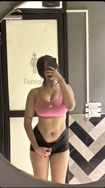 Shanaya katiyan leaked private photo uncensored HD quality
