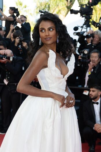 Simone ashley page leaked private photo uncensored HD quality