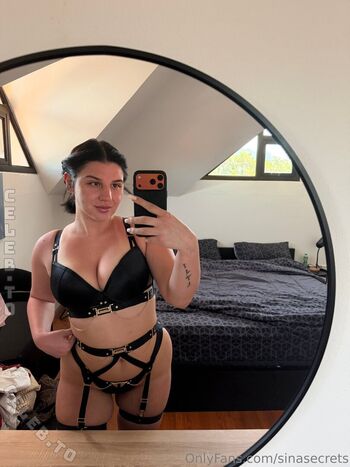 Sinayourfav page leaked private photo uncensored HD quality