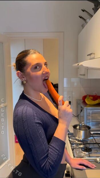 Sinayourfav leaked private photo uncensored HD quality