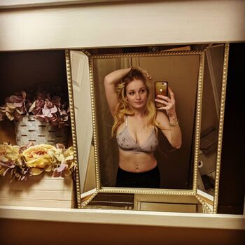 Slim busty milfs leaked private photo uncensored HD quality