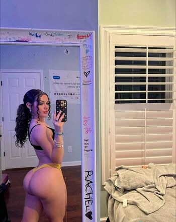 Slim women with a big ass leaked private photo uncensored HD quality