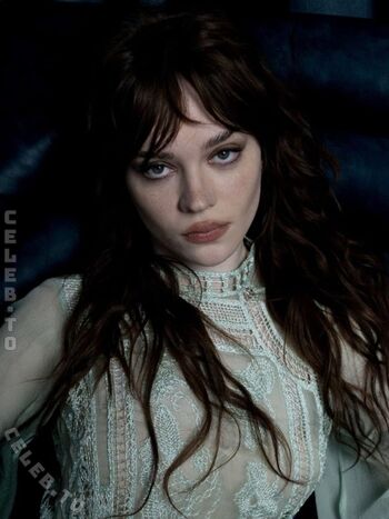 Sophie thatcher  page leaked private photo uncensored HD quality