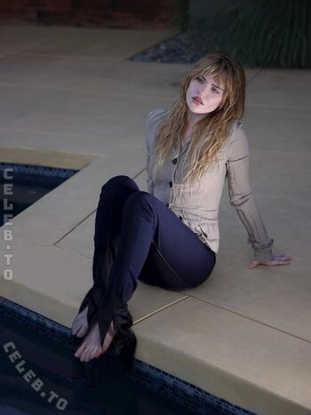 Sophie thatcher  page leaked private photo uncensored HD quality