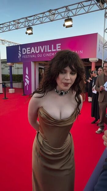 Sophie thatcher leaked private photo uncensored HD quality