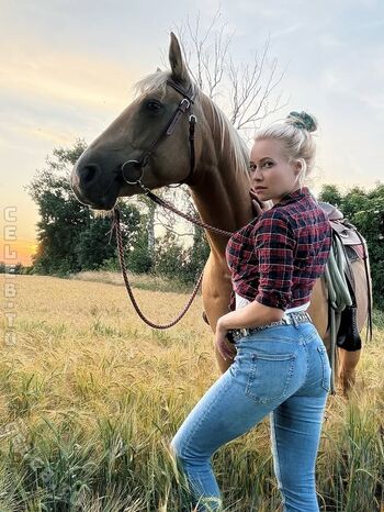 Steffi landerer leaked private photo uncensored HD quality