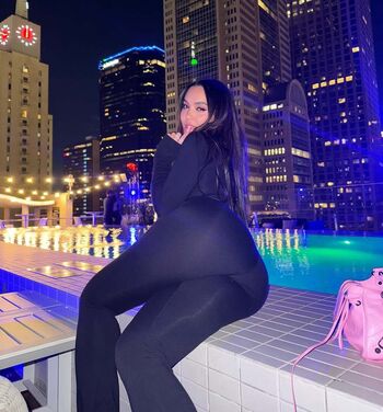 Stella hudgens  page leaked private photo uncensored HD quality