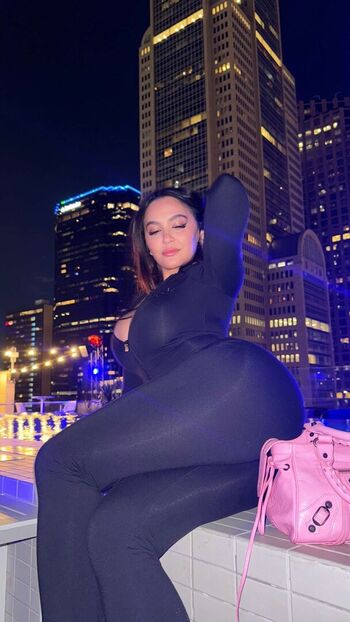 Stella hudgens  page leaked private photo uncensored HD quality