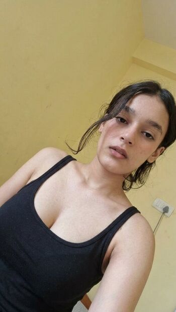 Subhashree sahu page leaked private photo uncensored HD quality