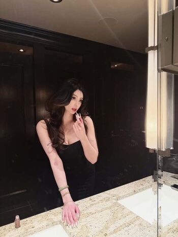 Susansunn leaked private photo uncensored HD quality