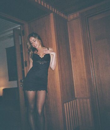 Tate mcrae page leaked private photo uncensored HD quality