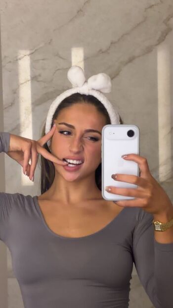 Tate mcrae page leaked private photo uncensored HD quality