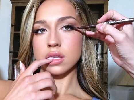 Tate mcrae page leaked private photo uncensored HD quality