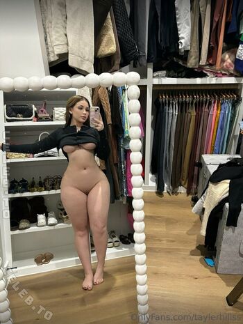 Tayler hills leaked private photo uncensored HD quality