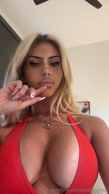 Taylor peach xo leaked private photo uncensored HD quality